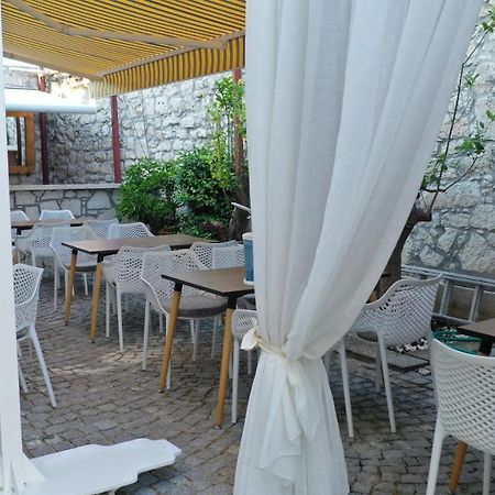 Neva Hotel ألاتشاتي المظهر الخارجي الصورة