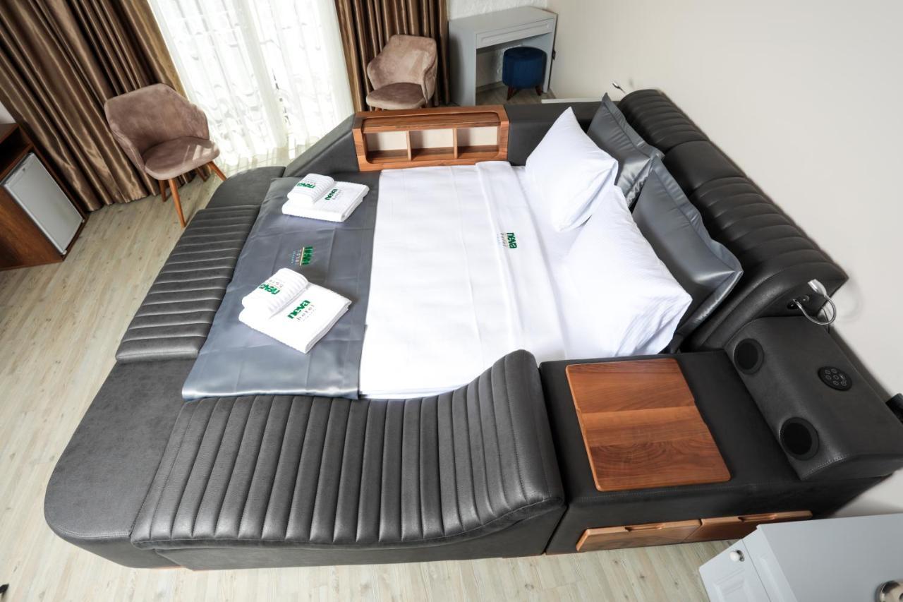 Neva Hotel ألاتشاتي المظهر الخارجي الصورة