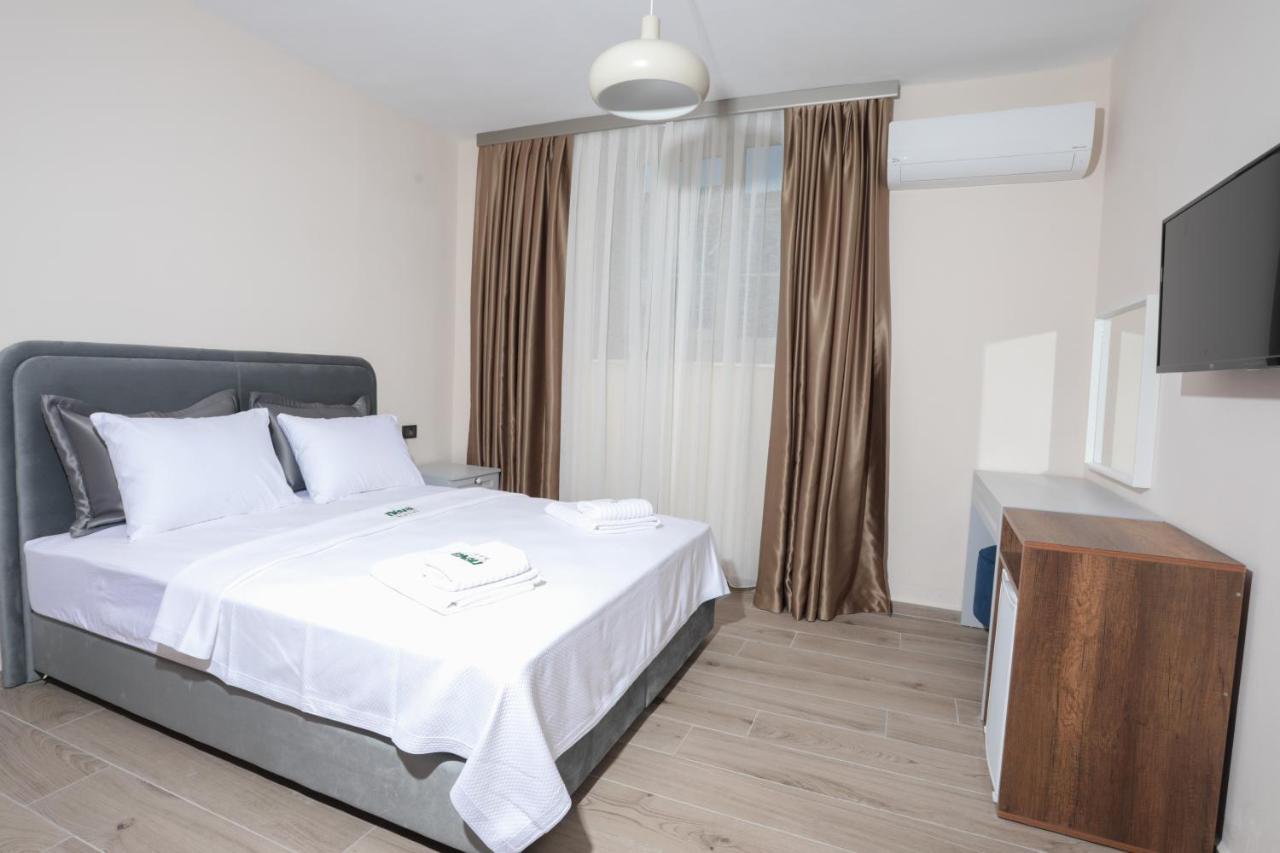 Neva Hotel ألاتشاتي المظهر الخارجي الصورة