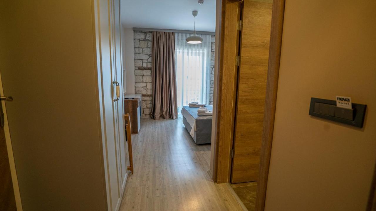 Neva Hotel ألاتشاتي المظهر الخارجي الصورة