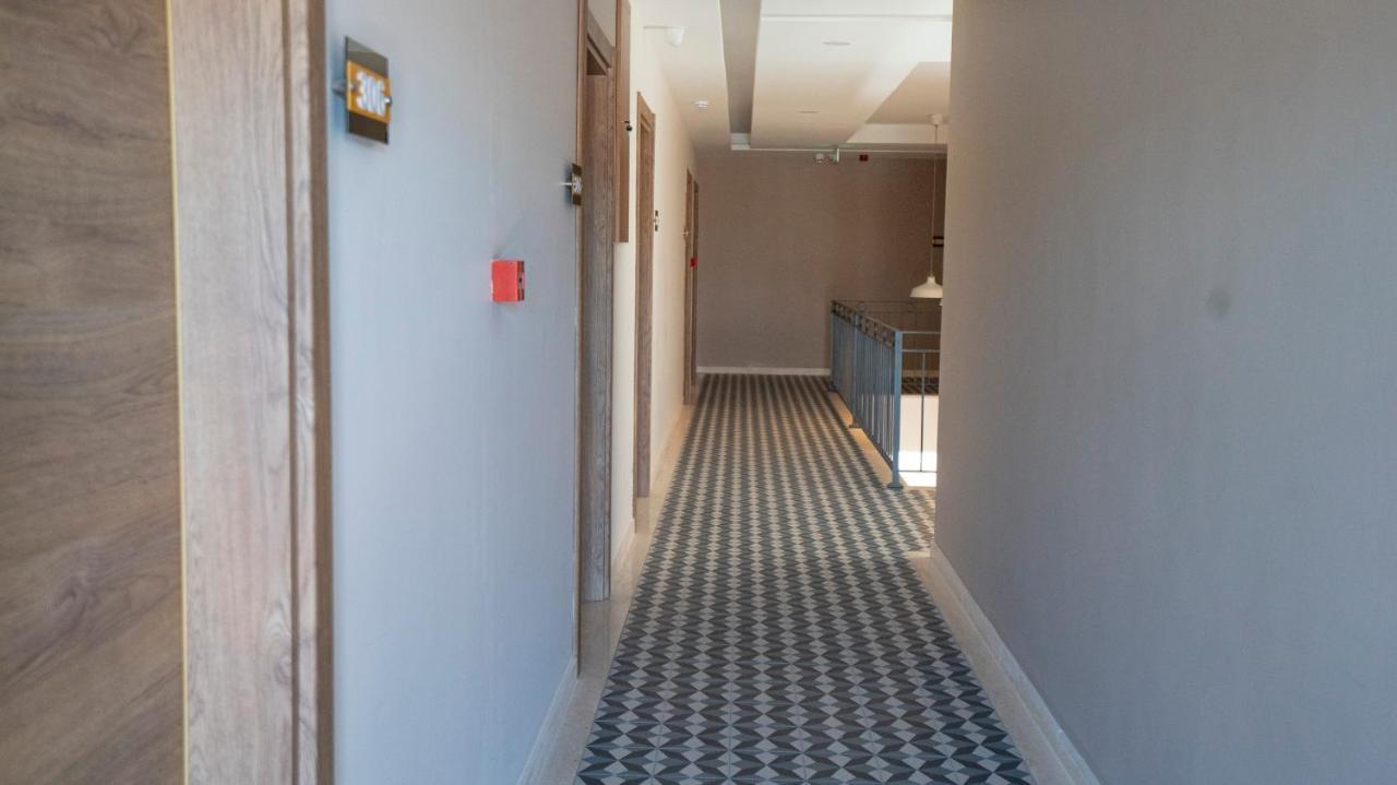Neva Hotel ألاتشاتي المظهر الخارجي الصورة