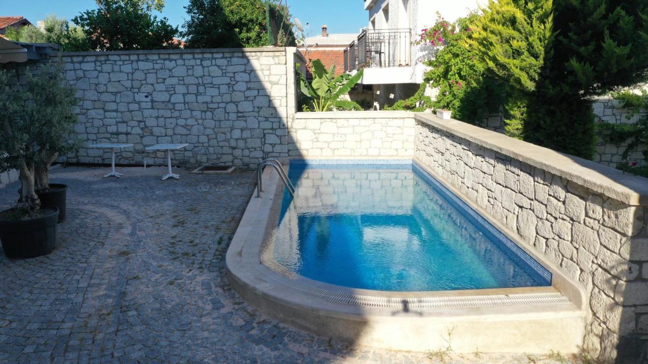 Neva Hotel ألاتشاتي المظهر الخارجي الصورة
